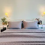 شقة فندقية Royal Jelly - Renovated With Pool Just 5 Minutes Walk From The By Mana Gers 3*