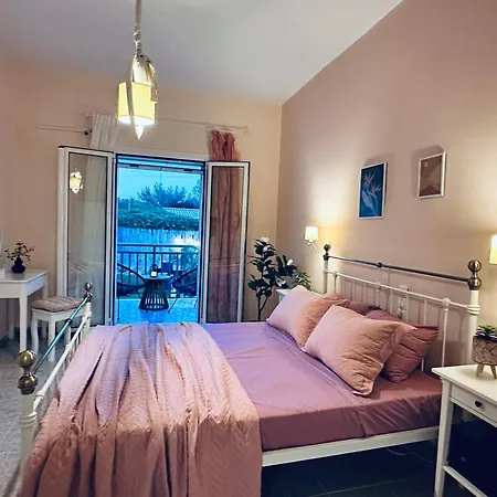 Royal Jelly - Renovated With Pool Just 5 Minutes Walk From The By Mana Gers Aparthotel
