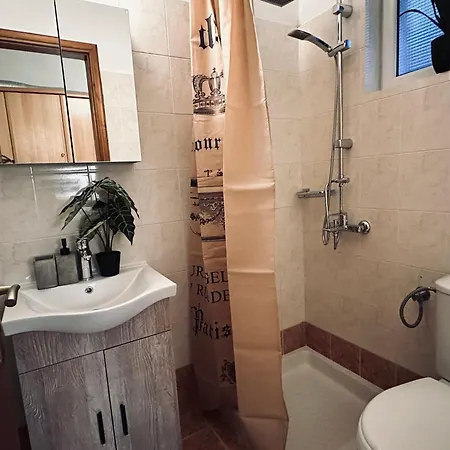 Royal Jelly - Renovated With Pool Just 5 Minutes Walk From The By Mana Gers 3*
