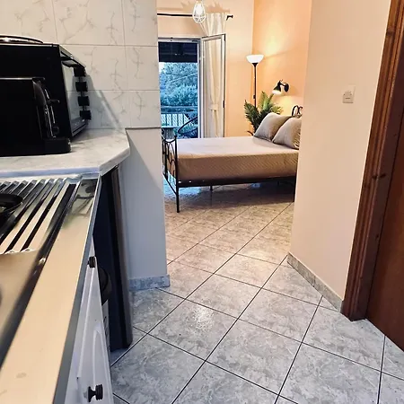 Royal Jelly - Renovated With Pool Just 5 Minutes Walk From The By Mana Gers 3* Marathiás