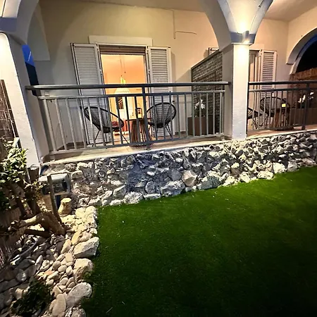Appart hôtel Royal Jelly - Renovated With Pool Just 5 Minutes Walk From The By Mana Gers Marathiás
