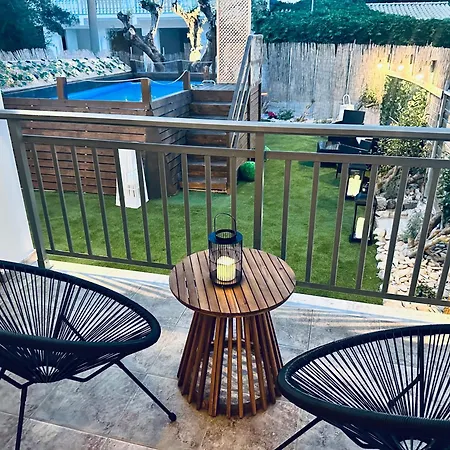 Royal Jelly - Renovated With Pool Just 5 Minutes Walk From The By Mana Gers Aparthotel