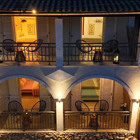 Royal Jelly - Renovated With Pool Just 5 Minutes Walk From The By Mana Gers 3*