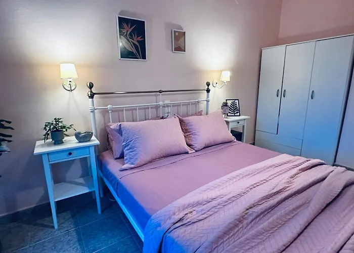 Royal Jelly - Renovated With Pool Just 5 Minutes Walk From The By Mana Gers Appart hôtel