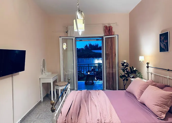 Appart hôtel Royal Jelly - Renovated With Pool Just 5 Minutes Walk From The By Mana Gers