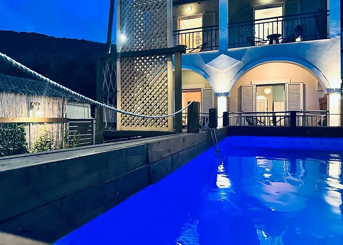 Royal Jelly - Renovated With Pool Just 5 Minutes Walk From The By Mana Gers Appart hôtel