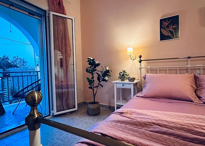 Royal Jelly - Renovated With Pool Just 5 Minutes Walk From The By Mana Gers Appart hôtel 3*