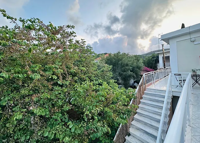 Royal Jelly - Renovated With Pool Just 5 Minutes Walk From The By Mana Gers 3*