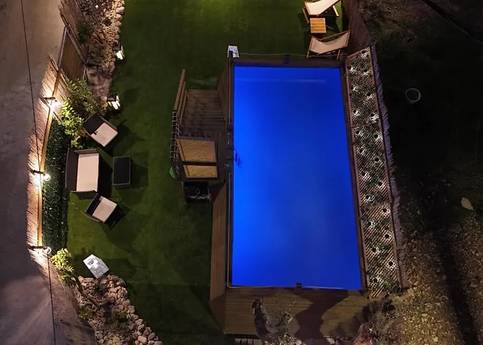 Royal Jelly - Renovated With Pool Just 5 Minutes Walk From The By Mana Gers